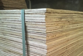 VÁN ÉP TẠI BẾN CÁT BÌNH DƯƠNG